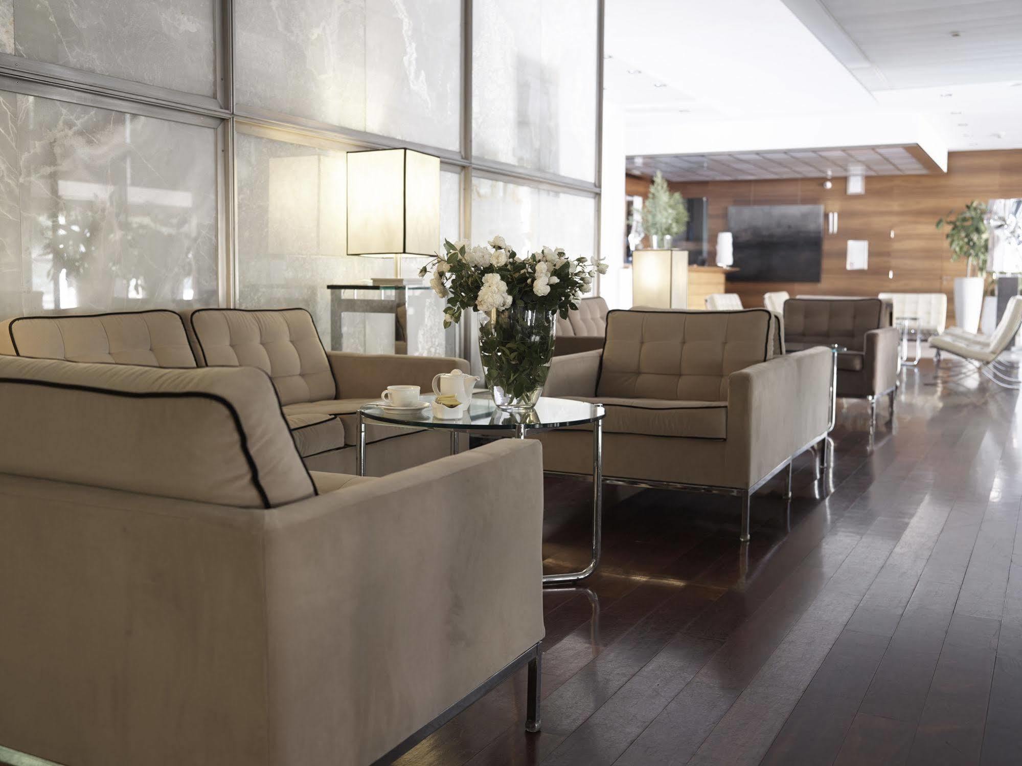 Grand Hotel De La Ville Parma Esterno foto The lounge at the airport